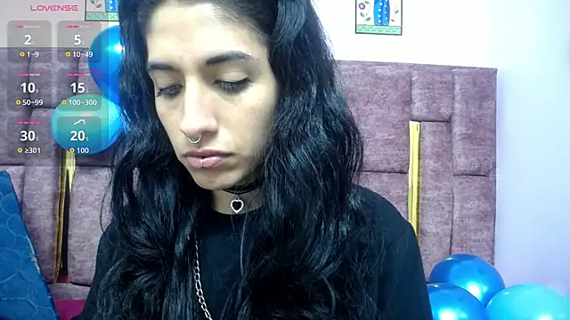 FRANCESCA LOVE  online show from 04-28-26, 12:32