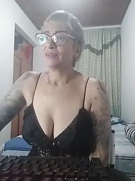 Snapshot of Charlotte_gray_ chatting on 02-23-26, 11:46 Charlotte gray online show from 02-23-26, 11:46