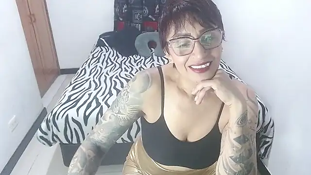 Charlotte gray  online show from 06-07-26, 11:58