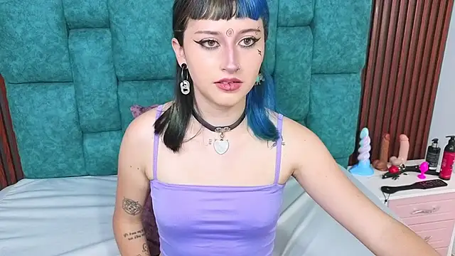 Snapshot of OliviaBonnie chatting on 03-01-26, 06:54 OliviaBonnie online show from 03-01-26, 06:54