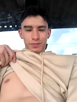 Camilow w online show from 03-28-26, 10:31