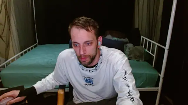 Snapshot of cguffey2284 chatting on 02-25-26, 12:53 cguffey2284 online show from 02-25-26, 12:53