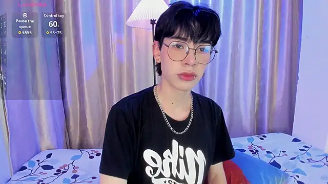 Demian Hush online show from 04-03-26, 03:37