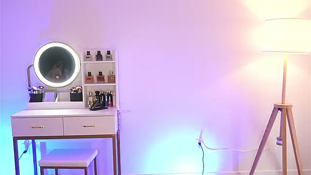 Eva-savage online show from 04-10-26, 05:50