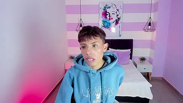  camilo ortiz online show from 03-09-26, 07:40