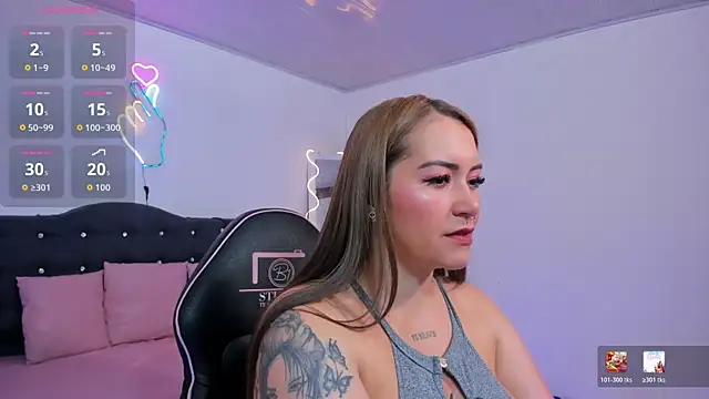 LUNAKITTY TAY online show from 04-23-26, 11:31