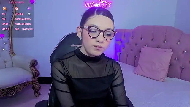 MAHYRA TAY online show from 04-11-26, 07:18