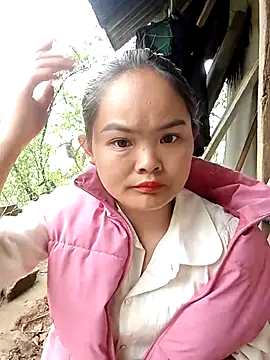 Luminana online show from 04-02-26, 02:42