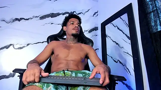 Nehemiaa boy online show from 05-05-26, 01:30