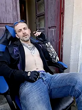 SwatRocShy online show from 04-27-26, 06:22