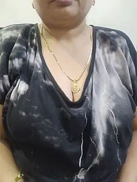 Snapshot of SexybeboX chatting on 05-28-26, 05:54 SexybeboX online show from 05-28-26, 05:54
