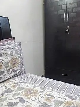 Snapshot of SexybeboX chatting on 06-03-26, 06:16 SexybeboX online show from 06-03-26, 06:16