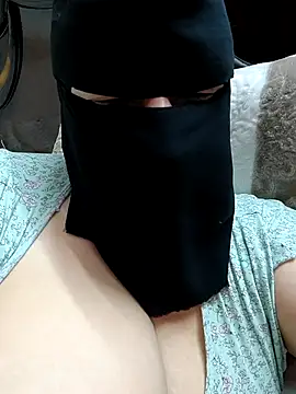 Warda Egy online show from 04-19-26, 12:04