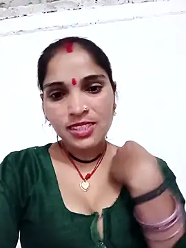 Snapshot of Komal4050 chatting on 02-14-26, 02:36 Komal4050 online show from 02-14-26, 02:36