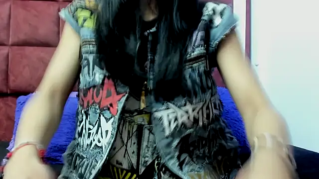 DAKOTALUCIFENA online show from 03-11-26, 03:01