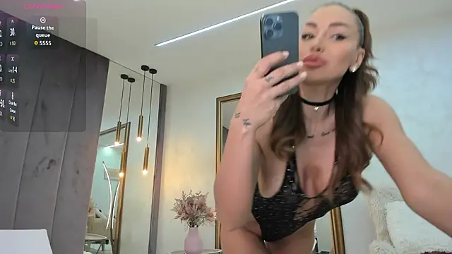 Snapshot of ElinaMoon_ chatting on 03-08-26, 07:23 ElinaMoon online show from 03-08-26, 07:23