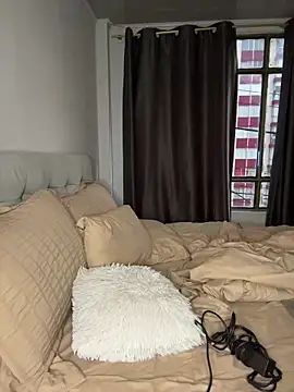 RachelWeisz  online show from 02-15-26, 11:08