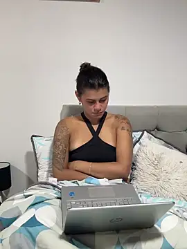 RachelWeisz  online show from 04-19-26, 11:09