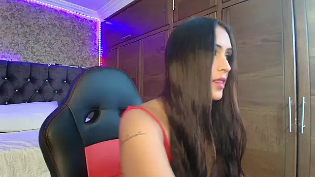 sarah escobarr online show from 02-09-26, 01:48