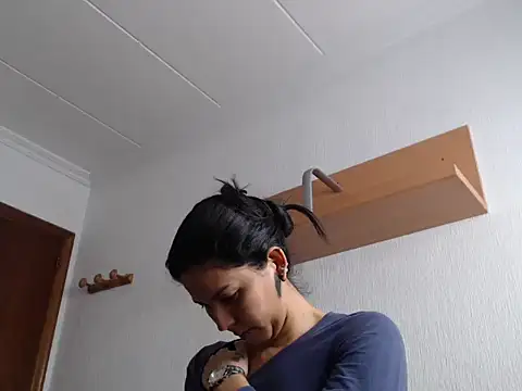 Snapshot of ZeforAitanna chatting on 02-11-26, 10:20 ZeforAitanna online show from 02-11-26, 10:20