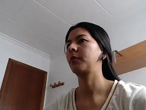 Snapshot of ZeforAitanna chatting on 02-19-26, 11:17 ZeforAitanna online show from 02-19-26, 11:17