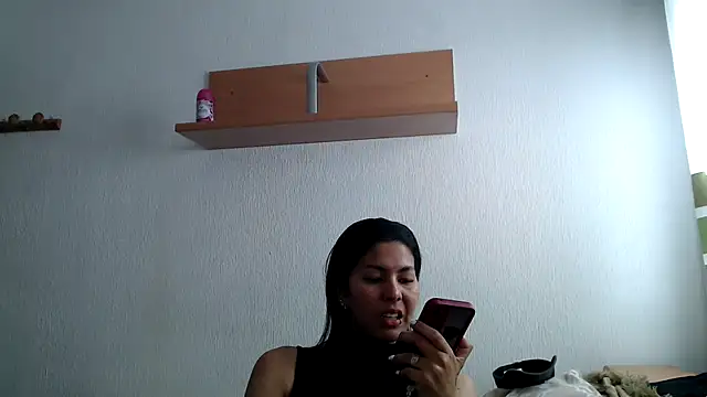 ZeforAitanna online show from 05-07-26, 11:48