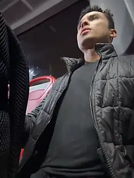 Snapshot of Eros_lee chatting on 03-05-26, 03:35 Eros lee online show from 03-05-26, 03:35