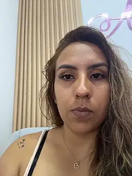 olivia velvett online show from 04-28-26, 03:06