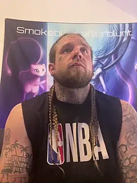 Smokebluntafterblunt online show from 04-28-26, 03:22