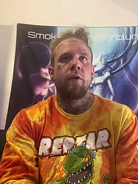 Snapshot of Smokebluntafterblunt chatting on 05-07-26, 01:22 Smokebluntafterblunt online show from 05-07-26, 01:22