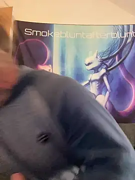 Snapshot of Smokebluntafterblunt chatting on 05-11-26, 02:56 Smokebluntafterblunt online show from 05-11-26, 02:56