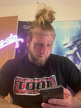 Snapshot of Smokebluntafterblunt chatting on 05-25-26, 12:38 Smokebluntafterblunt online show from 05-25-26, 12:38