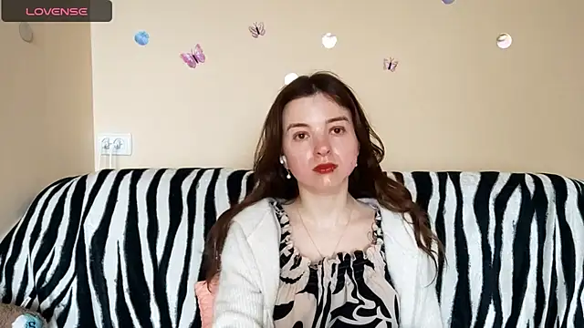 LanitaHemple online show from 04-21-26, 01:17