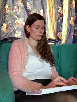 Midnight Munch online show from 04-24-26, 08:50