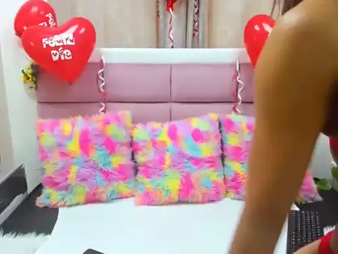 Eloisa Morgan online show from 02-14-26, 01:41