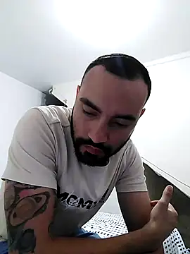 Snapshot of vargas_diam chatting on 02-07-26, 09:18 vargas diam online show from 02-07-26, 09:18