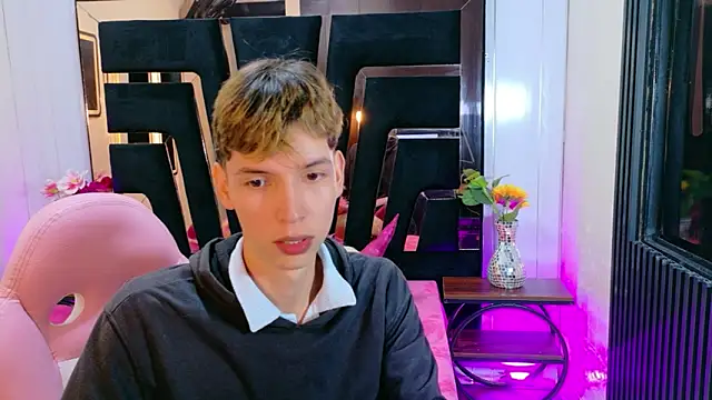 Liam Green1 online show from 03-13-26, 12:56