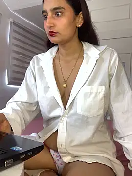 -BabyLuna online show from 02-21-26, 02:18