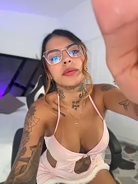 Abi sexxx1 online show from 05-06-26, 01:05