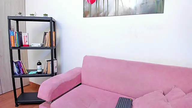 Snapshot of Kitty_f00x chatting on 06-11-26, 07:23 Kitty f00x online show from 06-11-26, 07:23