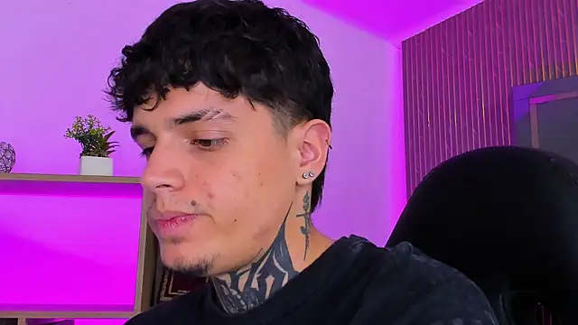 Declan-Foxx online show from 04-09-26, 12:21