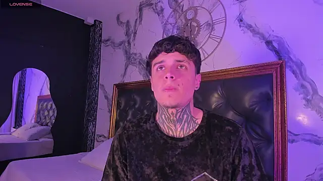 Declan-Foxx online show from 04-16-26, 06:03