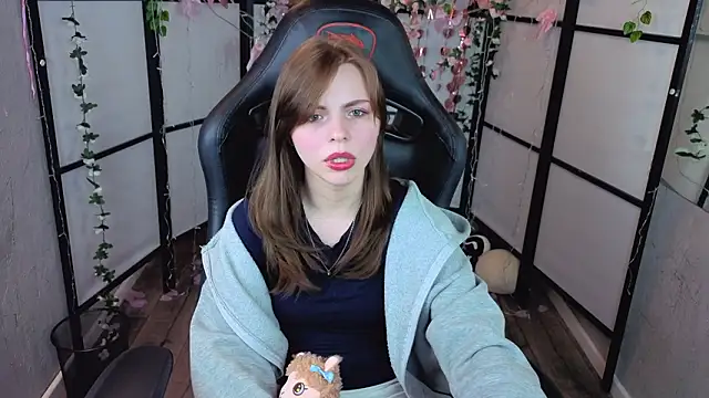 LesleySky online show from 03-05-26, 08:38