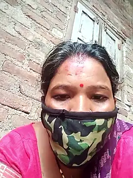 Kirti sacsena online show from 04-26-26, 08:34