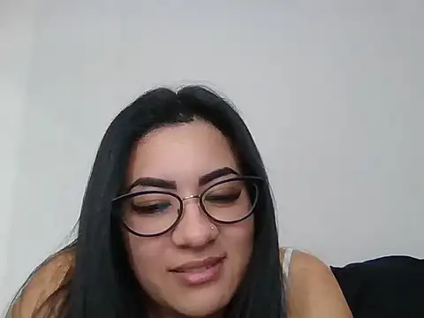 Snapshot of Agusgold22 chatting on 03-30-26, 01:01 Agusgold22 online show from 03-30-26, 01:01