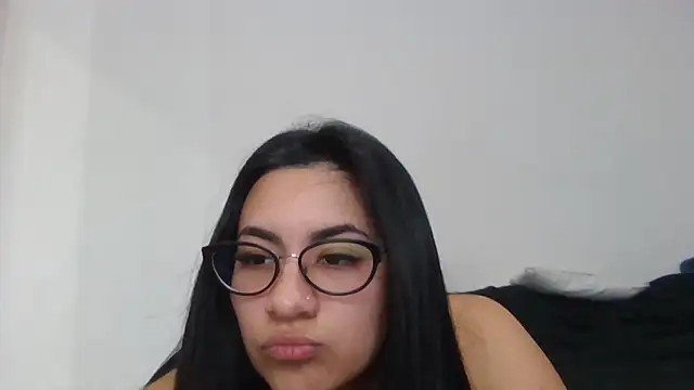 Snapshot of Agusgold22 chatting on 05-09-26, 08:03 Agusgold22 online show from 05-09-26, 08:03