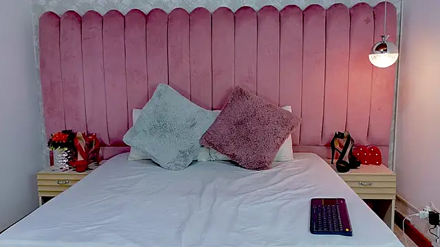 Sol Midelton online show from 03-12-26, 02:45