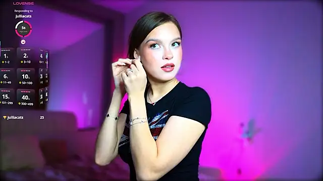 Snapshot of littlejoyss chatting on 02-26-26, 06:18 littlejoyss online show from 02-26-26, 06:18