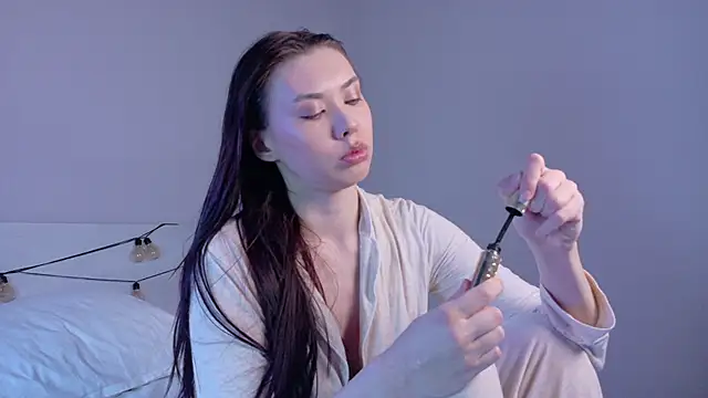 gwenonl1ne online show from 04-25-26, 01:25