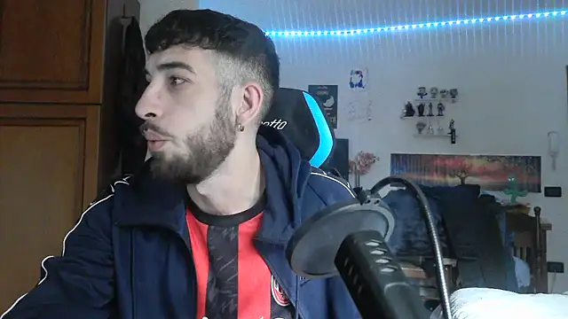 Snapshot of maestroboris95 chatting on 02-10-26, 10:52 maestroboris95 online show from 02-10-26, 10:52